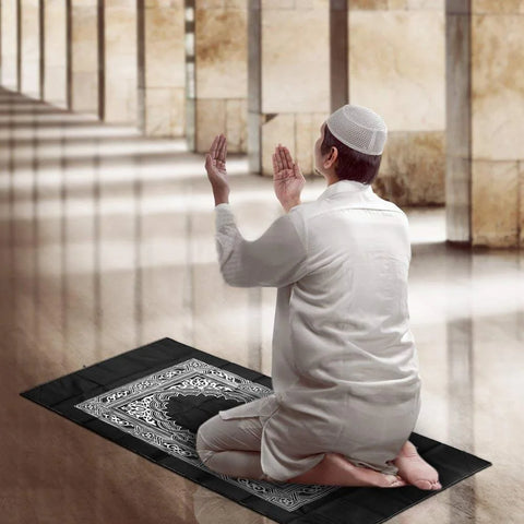 Navak Carpet Portable Muslim Travel Prayer Mat Prayer Rug with Compass and Booklet Musallah Pads Carpet Outdoor Ramadan Islamic Gift