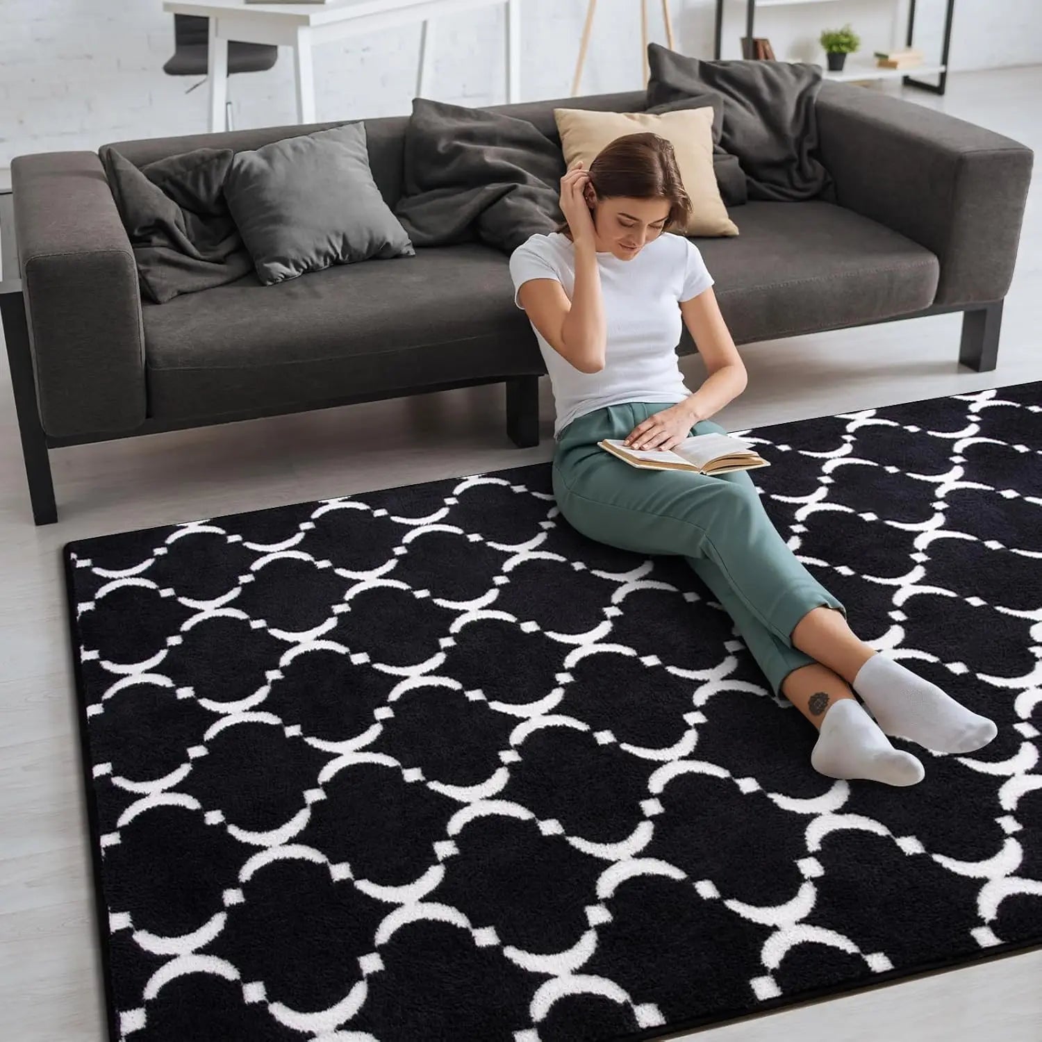 Navak Carpet Large Shag Area Rug Memory Foam Living Room Rug 6x9 Feet, Black Plush Geometric Bedroom Rug, Indoor Carpet for Kids Room Decor