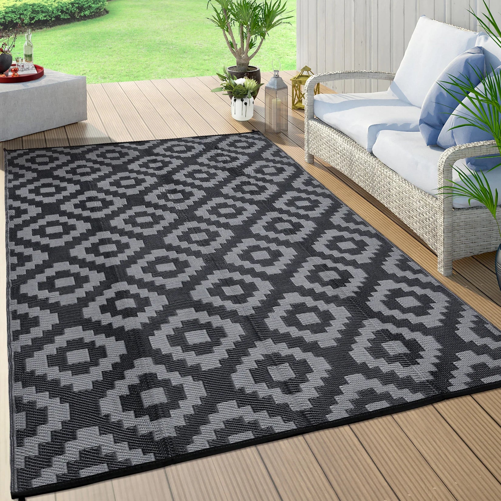 Navak Carpet Outdoor Rug Plastic Straw Rug Modern Geometric Waterproof Rug Reversible Outdoor Floor Mat for Patio Porch Backyard Picnic Campi
